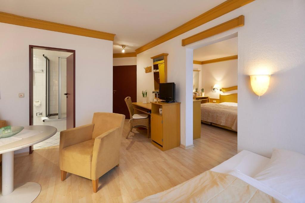 Hotel Kastanienhof Bad Münder am Deister Room photo